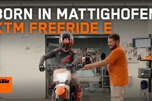Як збирають електричний KTM Freeride E на заводі в Австрії фото